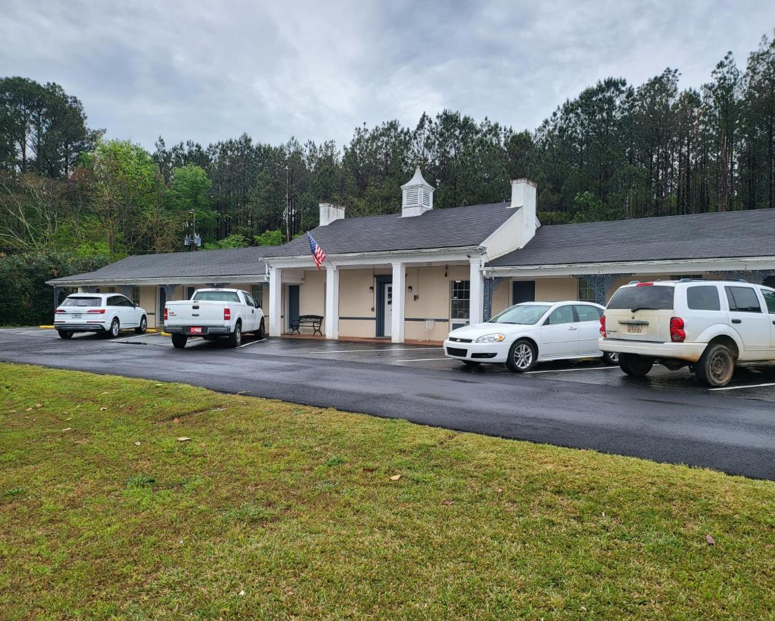 White Columns Motel Pine Mountain  Exterior photo